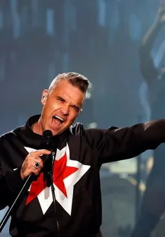 Dù đã rất giàu, Robbie Williams vẫn thích làm việc
