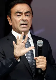 Cựu Chủ tịch hãng ô tô Nissan Carlos Ghosn trốn sang Lebanon