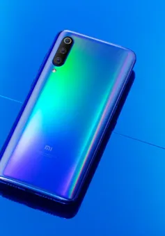 Tung hình cực chất của Mi 9, Xiaomi quyết "phá bĩnh" Galaxy S10