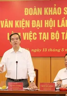 Đoàn Tiểu ban Văn kiện làm việc với Ban cán sự đảng Bộ Tài chính