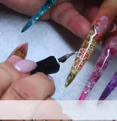 Phim tài liệu về ngành công nghiệp làm nail của người Việt gây sốt tại Mỹ
