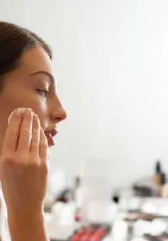 7 công dụng tuyệt vời của sáp vaseline đối với phái đẹp