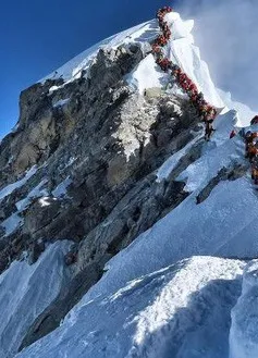 Số người thiệt mạng khi leo Everest tăng lên 11 người