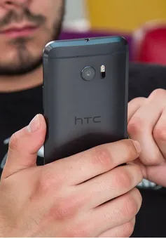 "Ơn giời": Cuối cùng HTC cũng sắp ra mắt smartphone mới!