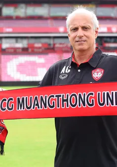 Cựu HLV U23 Thái Lan trở thành thầy mới của Văn Lâm ở Muangthong United