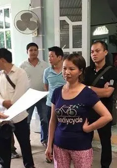 Cư dân mạng sốc vì "mẹ nữ sinh giao gà"