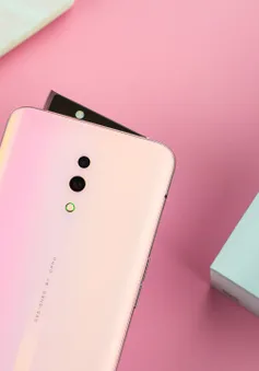 Oppo Reno ra mắt phiên bản màu hồng ngọc trai