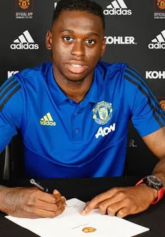 Thầy cũ mách nước Man Utd dùng Wan-Bissaka