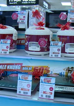 Hệ thống Nguyễn Kim giảm giá sâu các mặt hàng điện máy