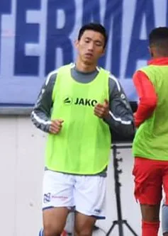 HLV Heerenveen chốt danh sách đá chính trận gặp VVV-Venlo, Văn Hậu chờ cơ hội