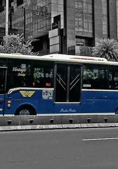 Xe bus nhanh Transjakarta cải thiện hệ thống vận tải công cộng tại Jakarta (Indonesia)