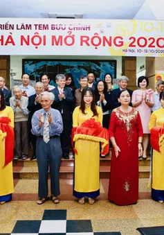 Trưng bày nhiều bộ sưu tập tem quý hiếm nhân kỷ niệm 1010 năm Thăng Long - Hà Nội