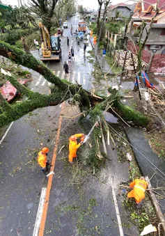 Hình ảnh Phillipines đổ nát, tan hoang do siêu bão mạnh nhất thế giới Goni