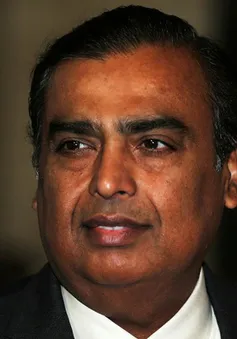 Cổ phiếu năng lượng lao dốc, tỷ phú Mukesh Ambani chuyển hướng sang công nghệ và bán lẻ