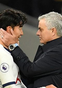 HLV Mourinho nói gì khi Son Heung-min đoạt FIFA Puskas?