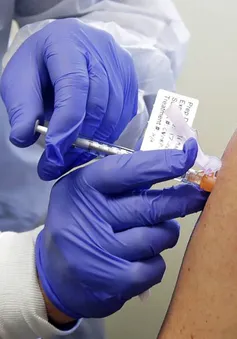 Pháp triển khai tiêm vaccine COVID-19 từ tháng 4/2021