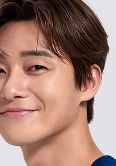 Park Seo Joon ăn mừng tài khoản Instagram được 10 triệu người theo dõi