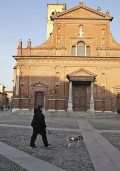 Bùng phát dịch COVID-19 ở Italy