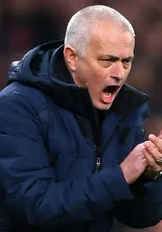 "Mourinho chẳng đoái hoài tới cầu thủ trẻ"