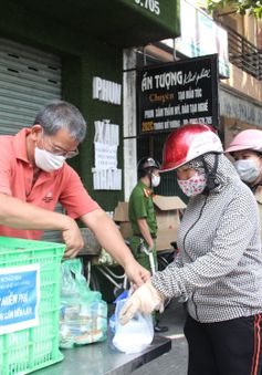 Các địa phương lập danh sách hộ nghèo nhận hỗ trợ