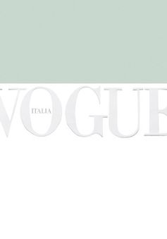 Lần đầu tiên trong lịch sử: Ấn phẩm Vogue Italy để trang bìa trắng tinh