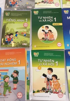 "Ma trận" sách giáo khoa: Mối lo trước thềm năm học mới