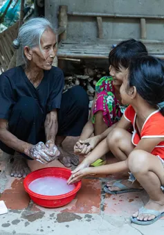 UNICEF cứu trợ phòng chống COVID-19 cho hơn 340.000 người tại Việt Nam