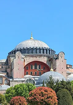 Tranh cãi khi Thổ Nhĩ Kỳ chuyển bảo tàng Hagia Sophia thành thánh đường Hồi giáo