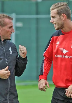 Jordan Henderson lên tiếng bảo vệ thầy cũ