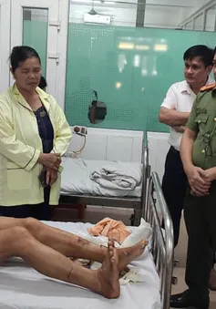 Mời lên trụ sở làm việc, công an bị 3 người đuổi đánh, chém đứt gân chân