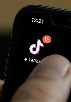 Thương vụ bán TikTok gặp trắc trở trước nguy cơ bị Mỹ “cấm cửa”