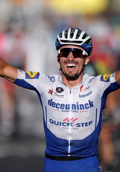 Julian Alaphilippe tiếp tục giữ áo vàng sau chặng 3 Tour de France