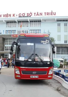 Những chuyến xe đưa người bệnh có hoàn cảnh khó khăn về quê hàng tuần