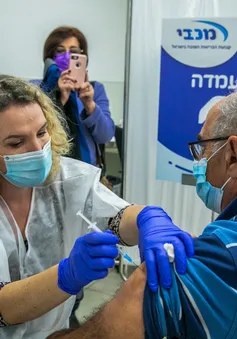 Một nửa dân số Israel đã tiêm đủ 2 mũi vaccine COVID-19