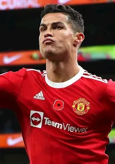 Ronaldo san bằng kỷ lục của Drogba tại Ngoại hạng Anh