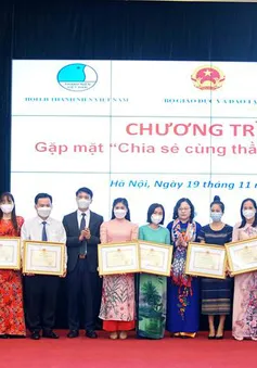 Chương trình “Chia sẻ cùng thầy cô 2021” - Tôn vinh những hy sinh thầm lặng