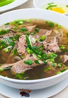 Hà Nội khẩn tìm người đến quán phở, chợ, bưu cục