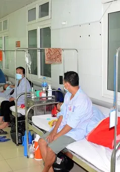 Phong tỏa nhiều khoa tại bệnh viện lớn nhất tỉnh Nghệ An