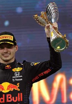 Max Verstappen muốn gắn bó trọn đời với Red Bull