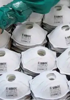 Tây Ban Nha thu giữ 4 triệu khẩu trang y tế giả