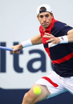 Tay vợt John Isner chỉ trích ATP