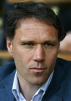 Marco van Basten chia sẻ về cơ hội trở lại vai trò HLV