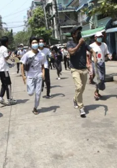 Quân đội Myanmar tuyên bố ngừng bắn 1 tháng