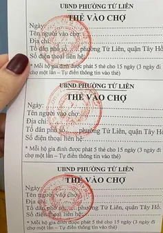 Một số chợ Hà Nội áp dụng "tem phiếu" ngày chẵn, lẻ