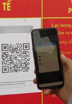 Vận động người dân khai báo y tế bằng mã QR