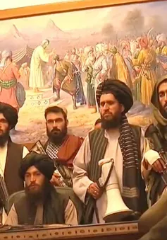 Taliban chiếm quyền kiểm soát Afghanistan - Sự hiện diện của Mỹ kết thúc