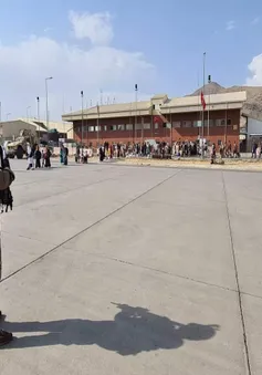 Đấu súng bên ngoài sân bay ở Kabul, Afghanistan: ít nhất 1 người thiệt mạng, nhiều người bị thương