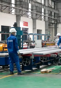 Các doanh nghiệp “vùng xanh” Hà Nội đẩy mạnh tái sản xuất