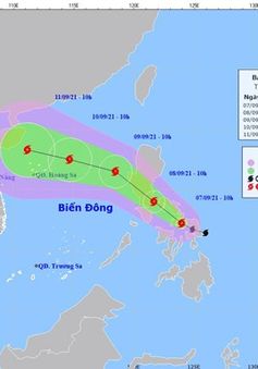 Xuất hiện bão Conson gần Biển Đông