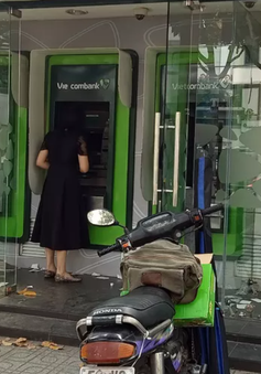 Chuyện lạ ở các trụ ATM ngày giáp Tết